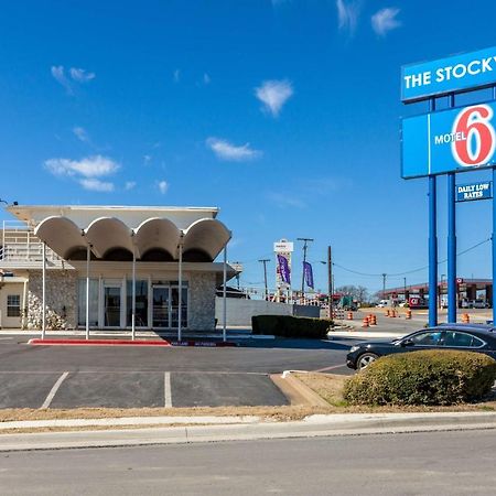 Motel 6 Fort Worth, Tx - Stockyards Exterior photo